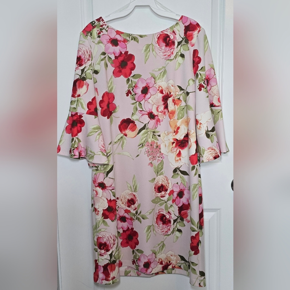 Ronni Nicole Floral Bell Sleeve Shift Dress Size 14P